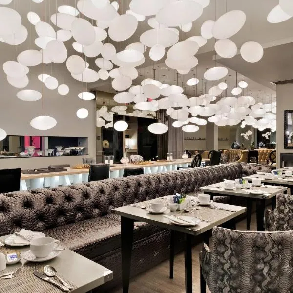 Protea Hotel Fire & Ice! by Marriott Pretoria Menlyn, viešbutis mieste Pretorija