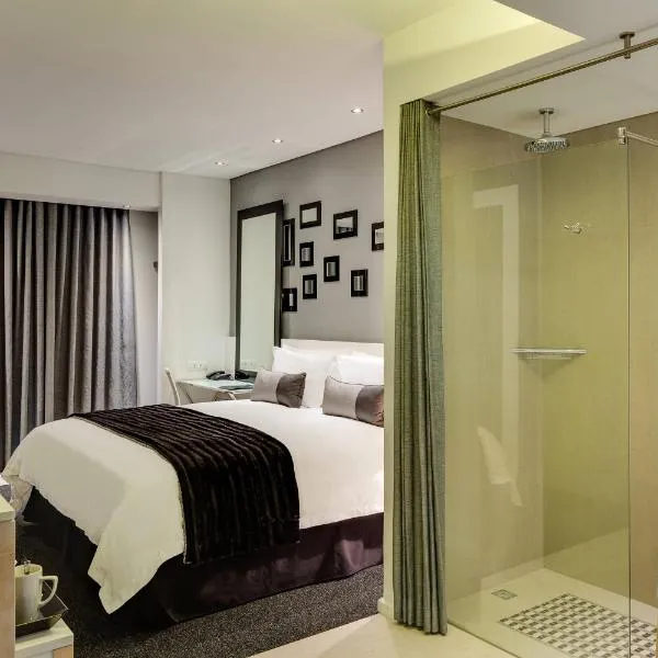 Protea Hotel Fire & Ice! by Marriott Pretoria Menlyn, готель у місті Преторія