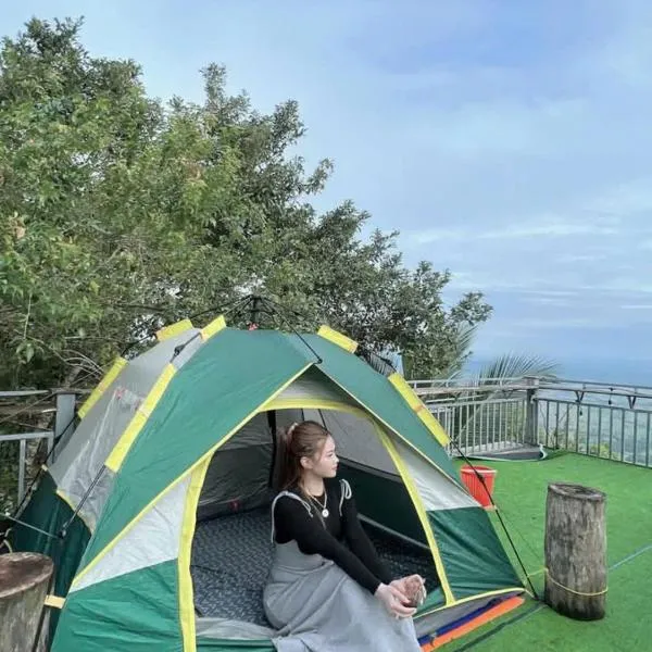 Phú Sĩ Homestay và Seafood Núi Cấm, hotel v destinaci Phum Kokhlăng