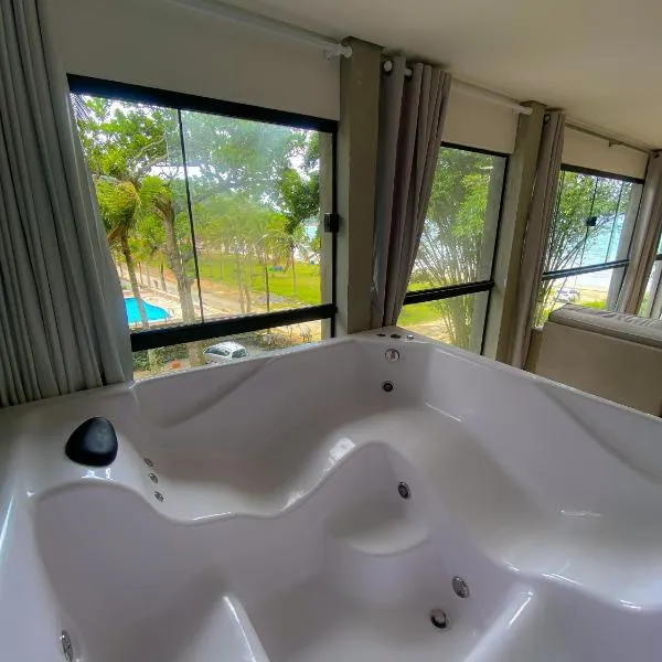 Raizes do Mar Hotel - Pé Na Areia - Opções de Suites com Ofuro Aquecido, SPA Privativo, Vista ao Mar ou Montanha, com Estacionamento e Café Incluso, hotel i Guarujá