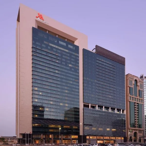 マリオット エグゼクティブ アパートメンツ ダウンタウン アブダビ（Marriott Executive Apartments Downtown, Abu Dhabi）、アブダビのホテル