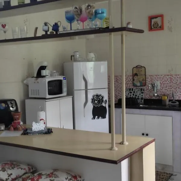 Cantinho da Lu em apt inteiro 1km da praia, khách sạn ở Bertioga