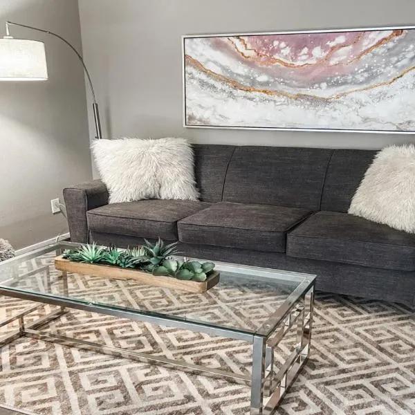 Charming 1BR Oasis - Private, Gated, Pet Friendly, hotel v destinaci Houston