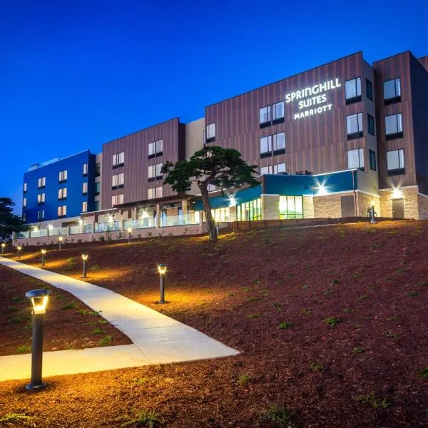 SpringHill Suites by Marriott The Dunes On Monterey Bay, khách sạn ở Marina