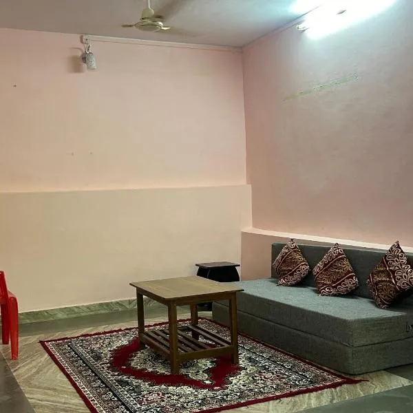 Sujata Homestay, hotel v destinaci Queula
