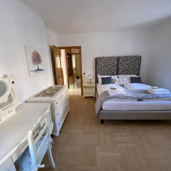 Madruzzo e Natura del Garda B&B, hotel in Lasino