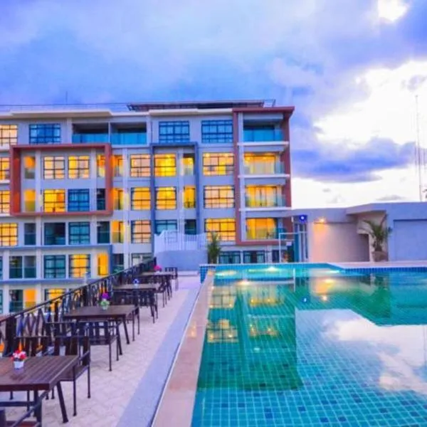 Golden Manora Hotel Bangtao Beach Phuket, hotel v destinaci pláž