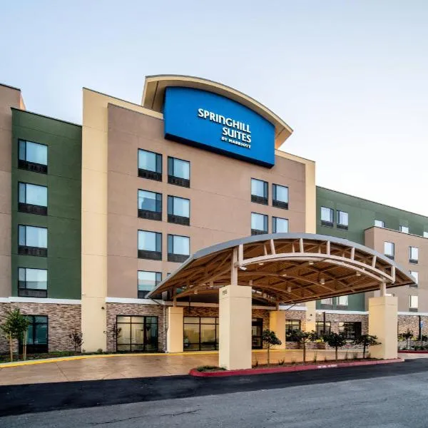 SpringHill Suites by Marriott Oakland Airport、オークランドのホテル