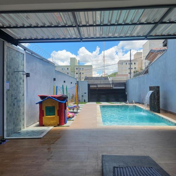 Sobrado novo e lindo com piscina - Foto 4