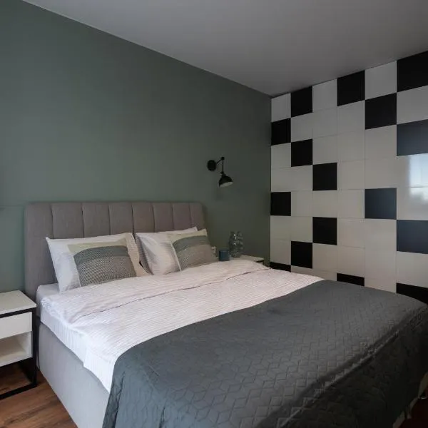 Lux Apartment Avalon, hotel a Goloskovka