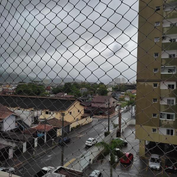 Apartamento Guarujá - 10 minutos da praia - Foto 2