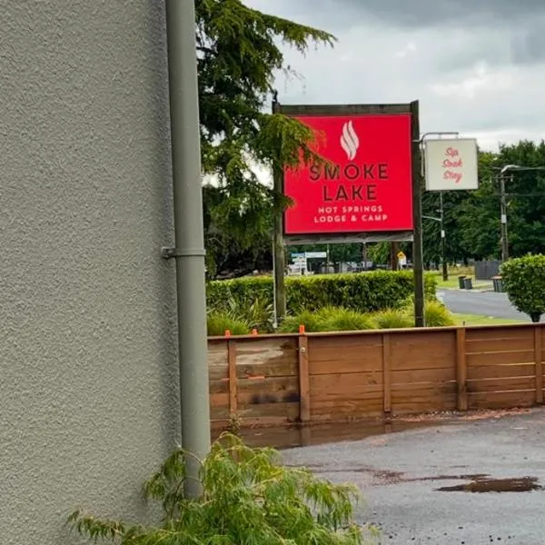 Smoke Lake Hot Springs Lodge & Camp, hotell sihtkohas Rotorua