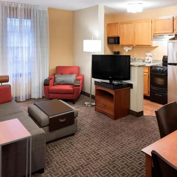 TownePlace Suites Dallas Las Colinas, hotel v destinaci Irving
