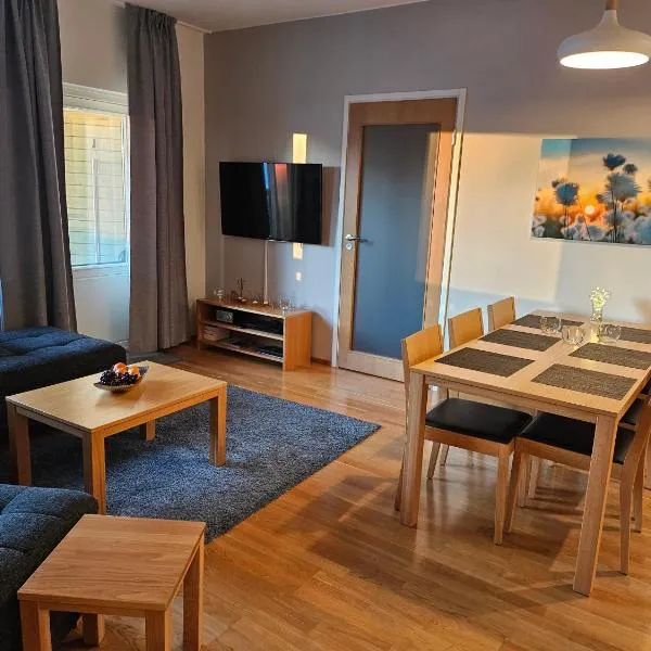 Ruka Chalets Ski-In 1313, hotel in Ruka