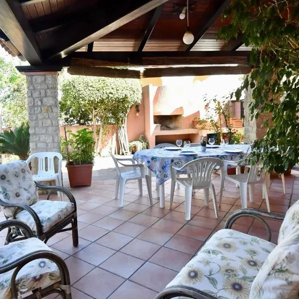 Villa Gianni, hotel v mestu Putzu Idu