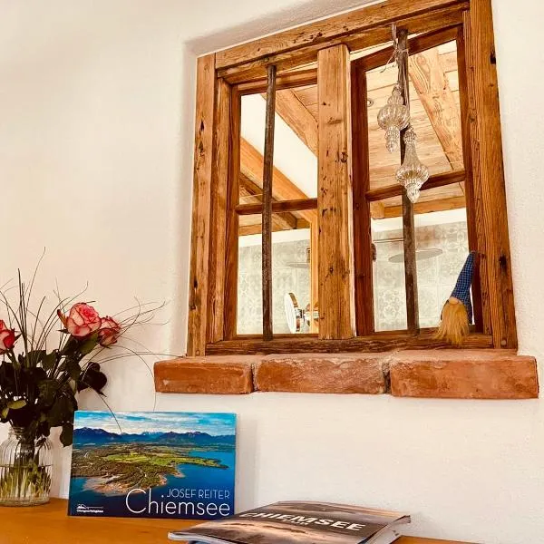 Chalet Hochgern, hotel in Staudach-Egerndach