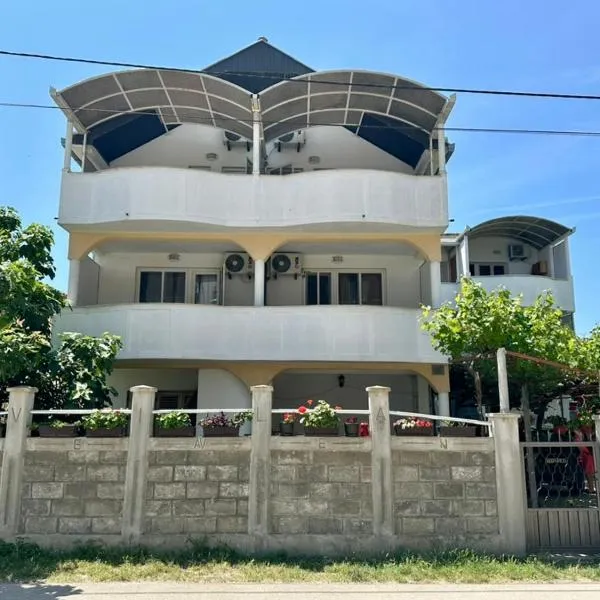 Heaven Apartments, hotel in Ulcinj
