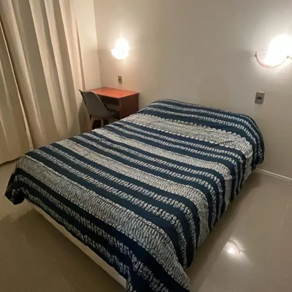 Depto barrio 18 hasta dos dormitorios, hotel din Santiago