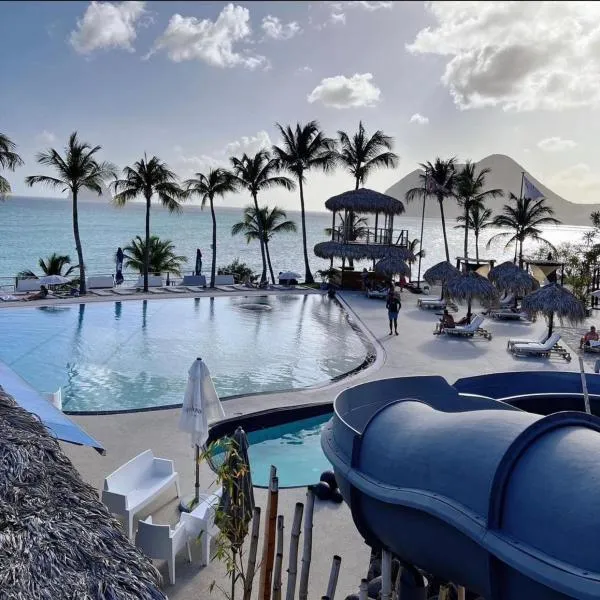 Appartement Little DIAMOND - vue sur le Rocher du Diamant, hotel in Le Diamant