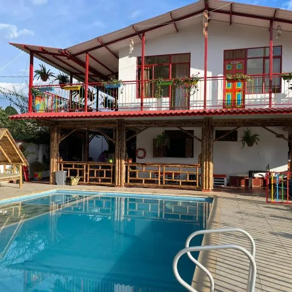 New Paradise Nueva Sede - La Vega Cundinamarca, hotel en Villeta