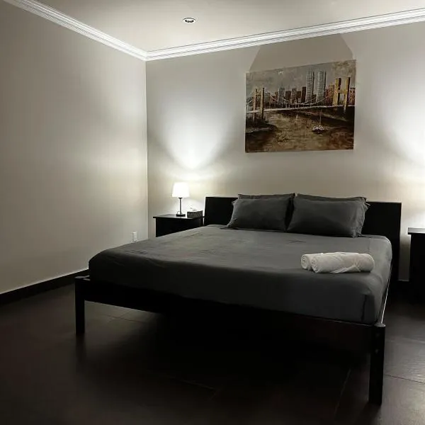 Luxury Vancouver Suite Near YVR and Downtown, hotel v destinaci Vancouver