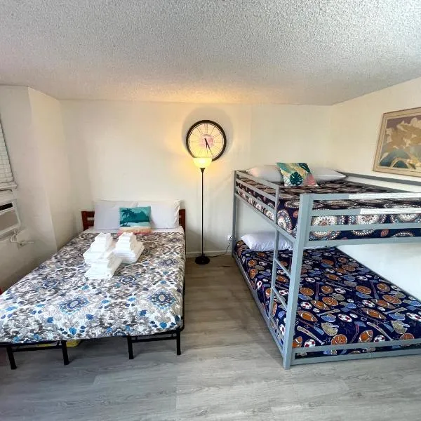 Waikiki Canal Family Room 6person、ホノルルのホテル