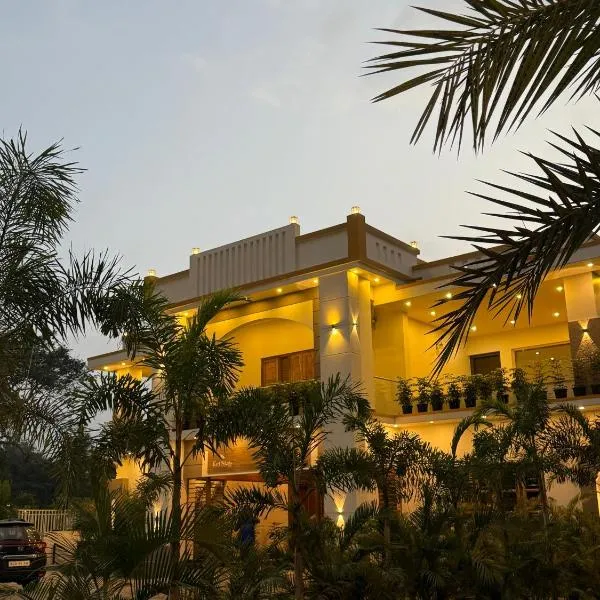 Coorg Le Embera, hotel in Virajpet