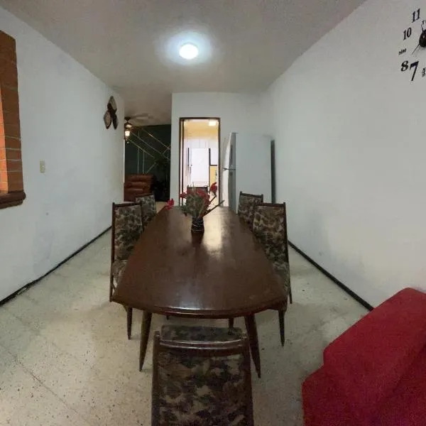 Casa Dahlia Querétaro, hotel in Querétaro
