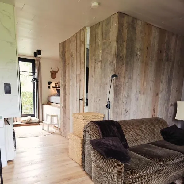 O'Noire, Viroinval Treignes, hotel en Treignes