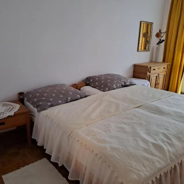 Lokum u Krzysztofa, hotel v destinaci Krosno