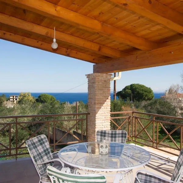 Fioro Stone House, hotel i Tsilivi