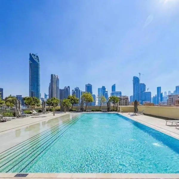 Burj Royale Condo, Close to Dubai Mall & Attractions, hotel in Dubai