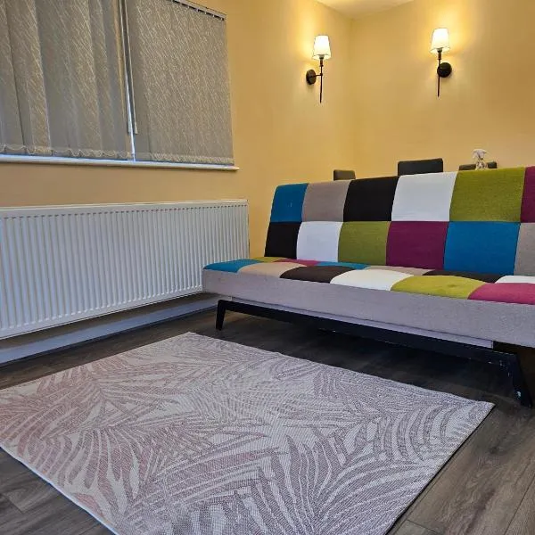 Clover Corner - 1-Bedroom Flat, hotel v destinaci Bourton-on-the-Water