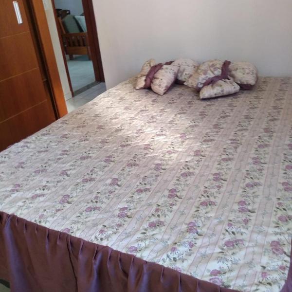 Apartamento espaçoso a uma quadra da praia - Foto 2