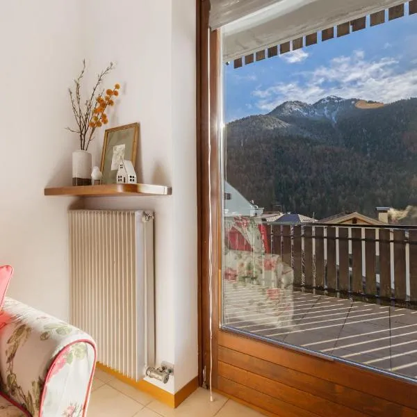 La finestra sui monti - Breguzzo, hotel i Breguzzo