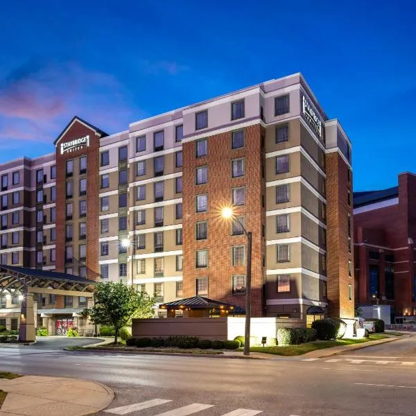 Staybridge Suites Indianapolis Downtown-Convention Center by IHG, hôtel à Indianapolis