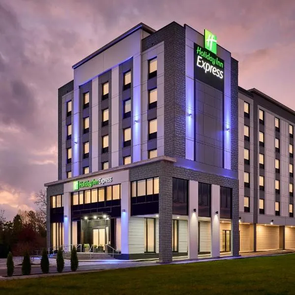 Holiday Inn Express Hamilton - Upper James by IHG, hotel en Hamilton