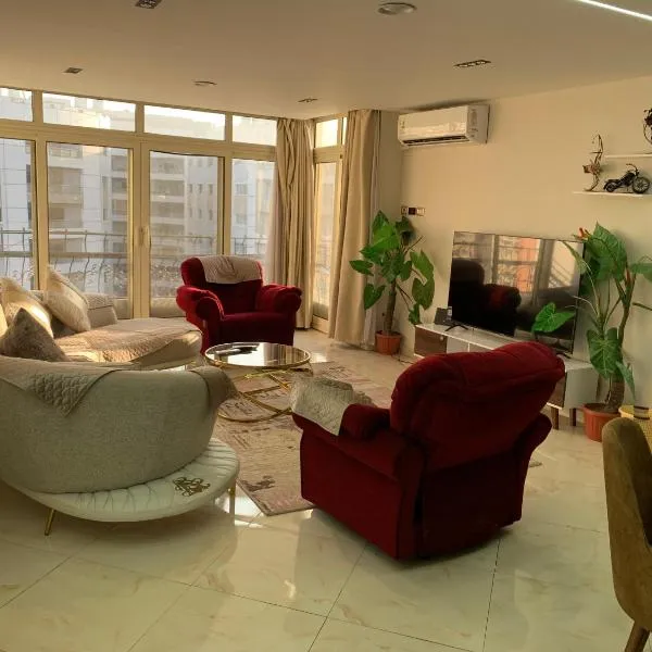 Wonderful 2bedroom apartment front of city stars mall 3、カイロのホテル