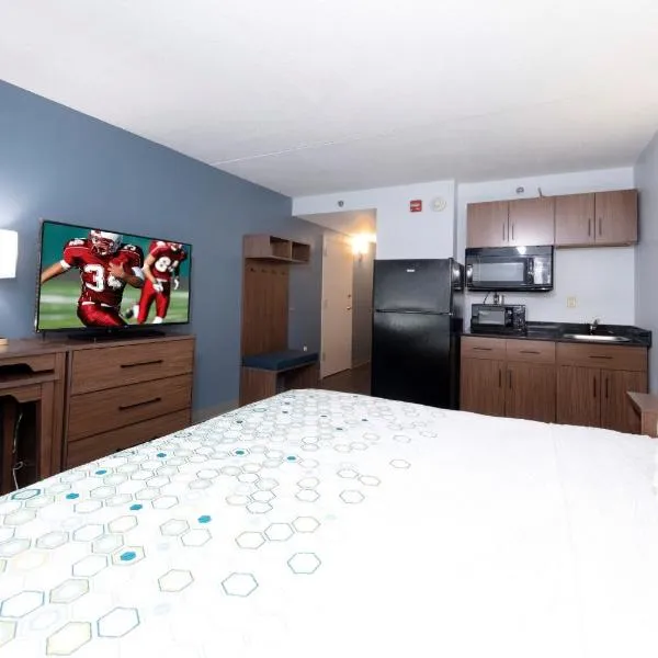 HomeTowne Studios by Red Roof Chantilly, hotel v destinaci Chantilly