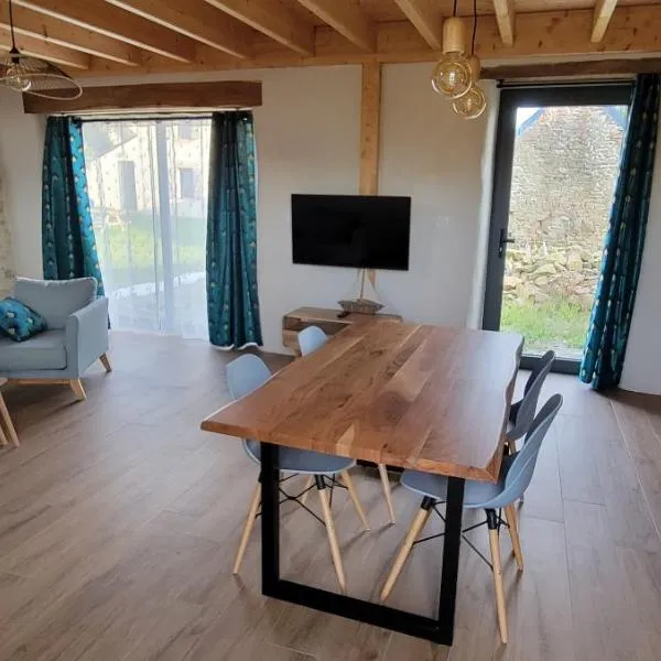 Gîte "Les Glycines", hotel a Kernilis