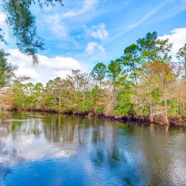 Bovees Riverhouse Dunnellon Family Getaway!, hotel in Dunnellon