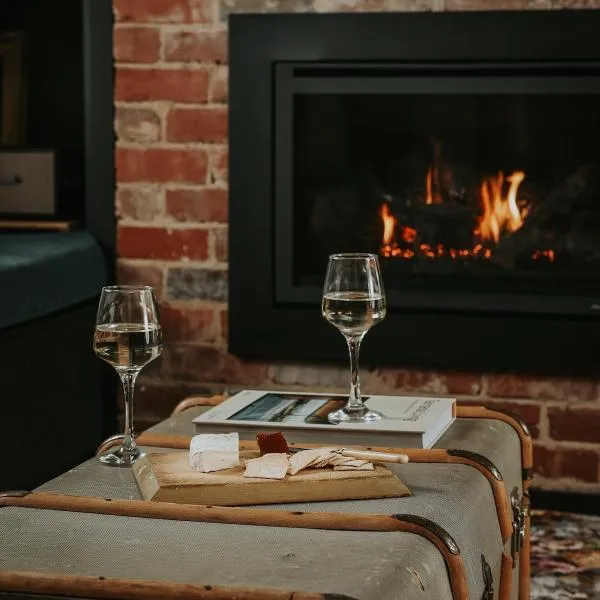 Braithwaite Hobart - Chic Retreat with Outdoor Bath, hotel v destinaci Hobart