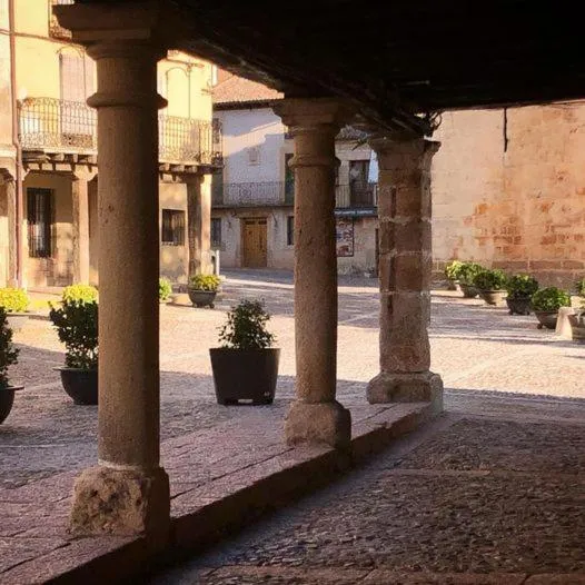 La consulta de Paloma, Plaza encanto historico, hotel Riazában