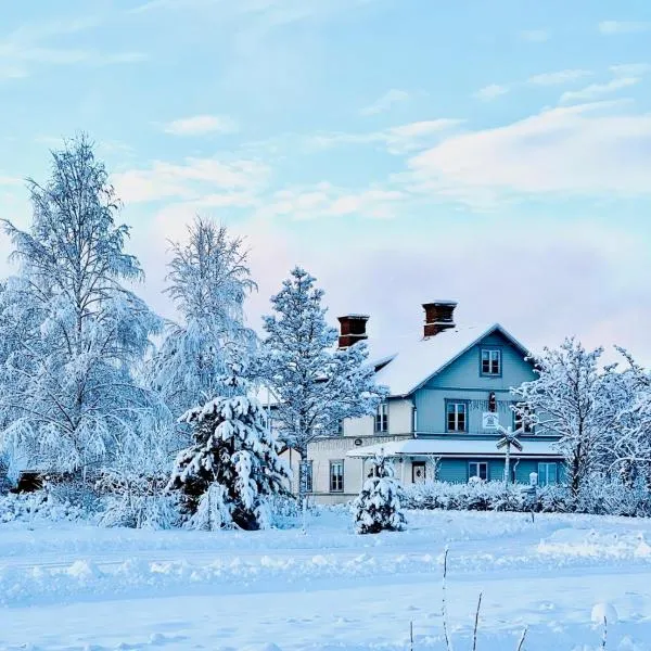 Sjönära Villa Lilla Emma, Jädraås, nära Kungsberget, hotel v destinaci Jädraås