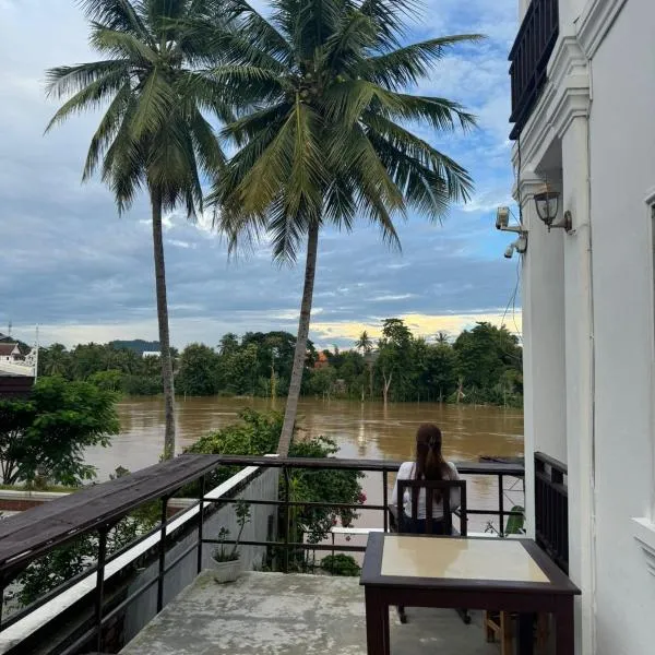 Maophasok river side hotel, hotel u gradu Luang Prabang