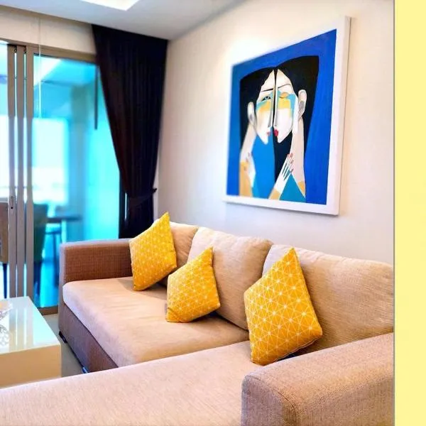Modern 2-Bedroom Condo in Kamala Near the beach, hotel v destinaci Kamala pláž