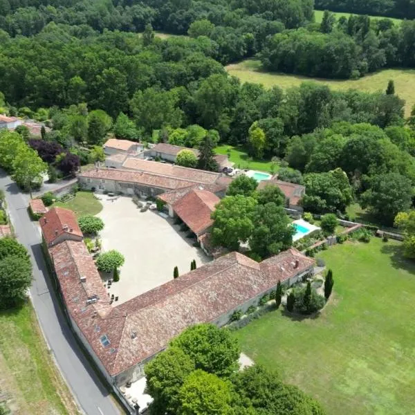 Logis du paradis, hotel em Criteuil-la-Magdeleine