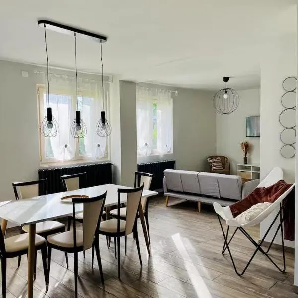 Chez Yvonne, hotel v destinaci Neuf-Église