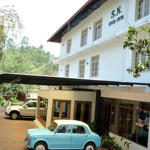 Hotel SN, hotel di Munnar