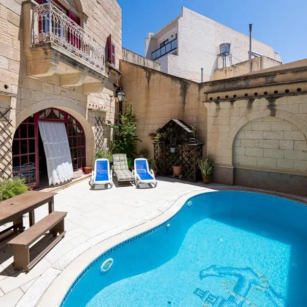 3 Bedroom Farmhouse with Private Pool, hotell sihtkohas Għajn Melel
